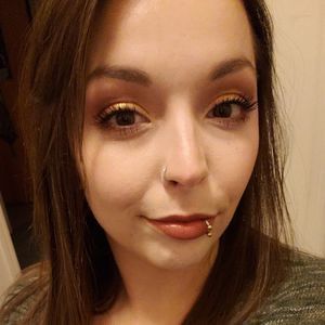 Meet your Posher, Alexandra